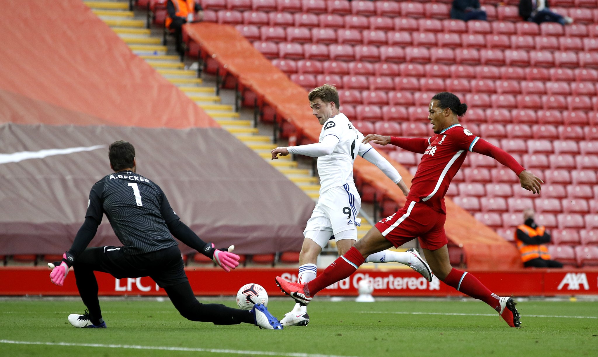 僅是綠茵場 僅是綠茵場